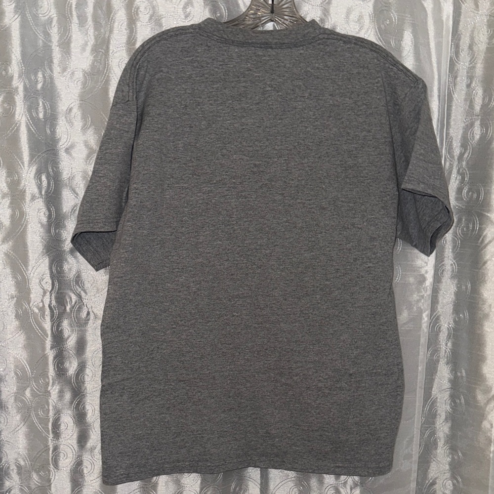 Peanuts by Schultz Gray Holiday Graphic Tee Adult Size Large 🔥 BL2 - Picture 4 of 4
